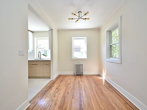 3rd image of 232 E 86th St