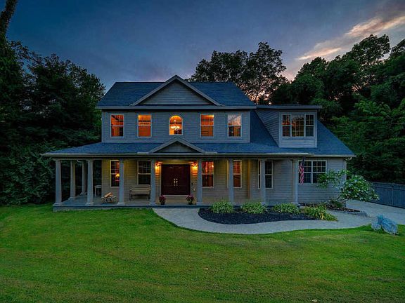 3rd image of 104 Bluebird Cir