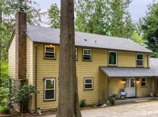 15104 Sunrise Dr NE, Bainbridge Island, WA 98110