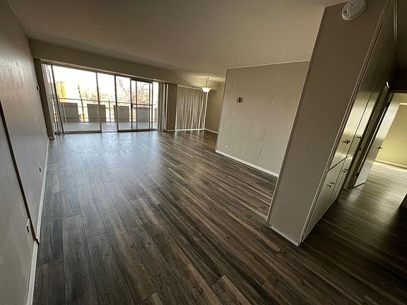 4th image of 800 N Washington St APT 602