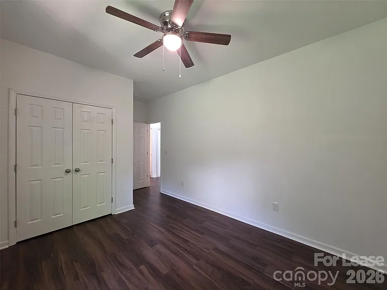 595 Foxwood Dr SE — Photo 17