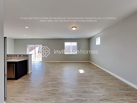 4th image of 19007 Lipoma Ave E