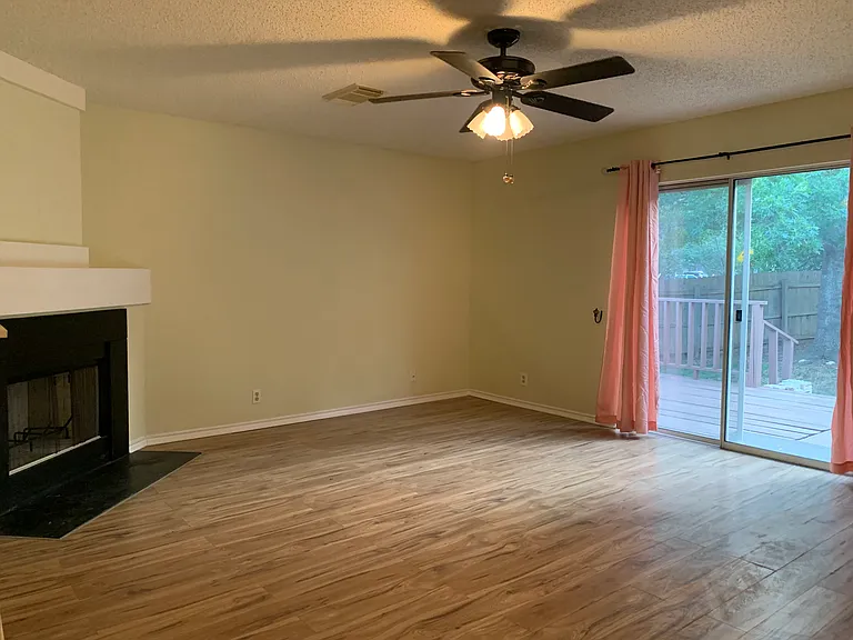 10403 Pelican Oak Dr — Photo 5