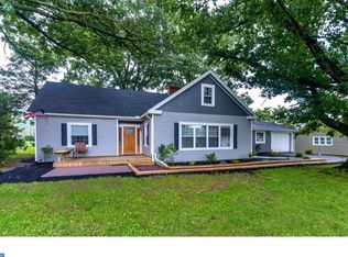 207 W Main St, Valley View, PA 17983