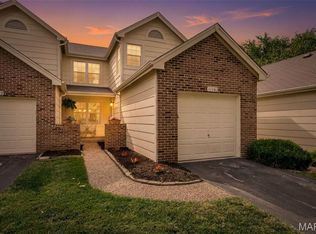 11980 Autumn Lakes Dr, Maryland Heights, MO 63043