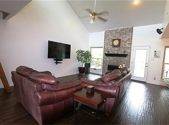 5th image of 2519 Glenn Lakes Ln