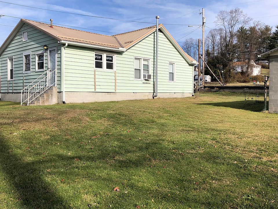 1st image of 700 Roberts Ave