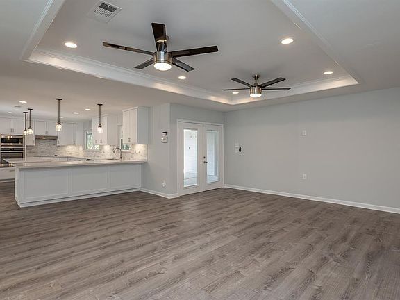 4th image of 638 Cypresswood Dr