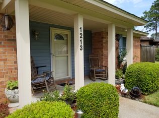 1213 Hampton Dr, Summerville, SC 29486