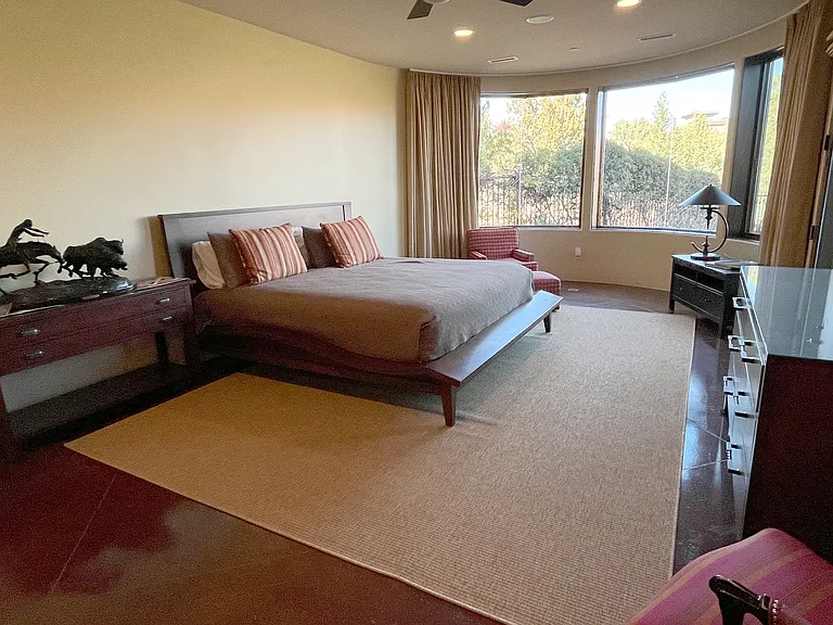 Master Suite 3 with Sitting Area