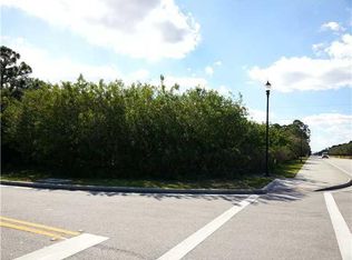 120 SW Sea Lion Rd, Port Saint Lucie, FL 34953