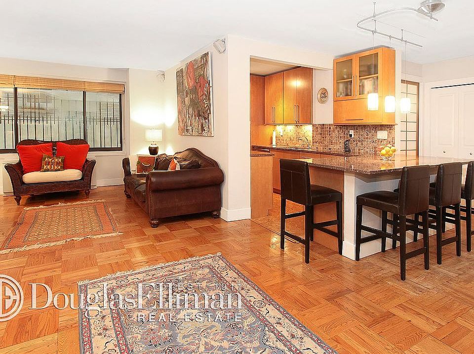 1st image of 10 E End Ave #1DE
