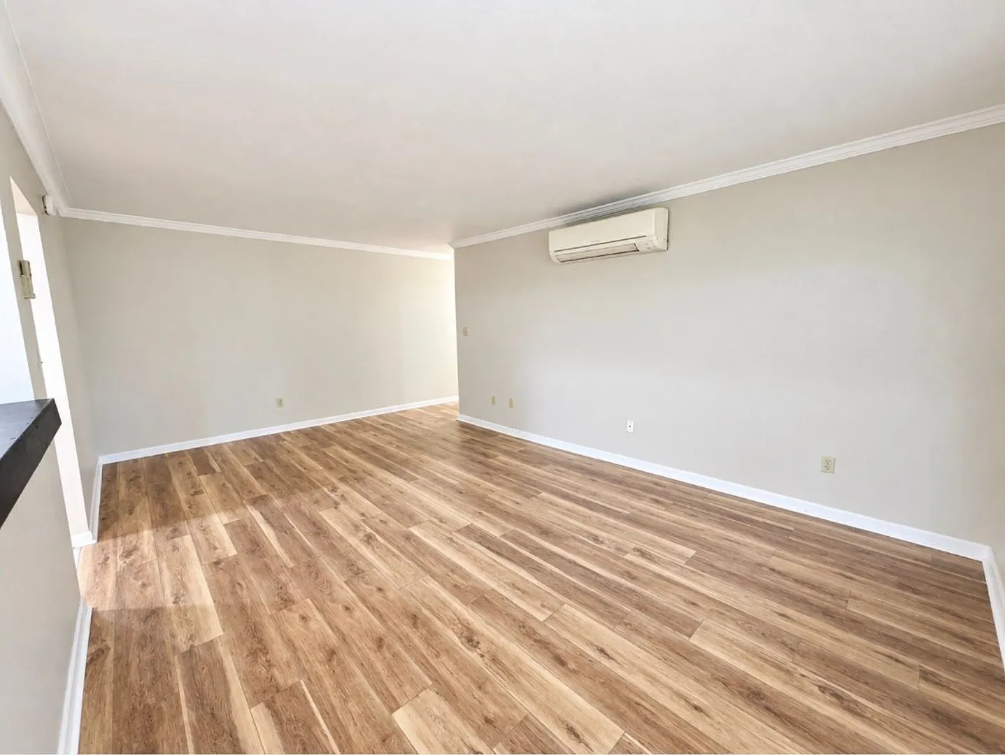 1000 State - (32260) — Photo 2