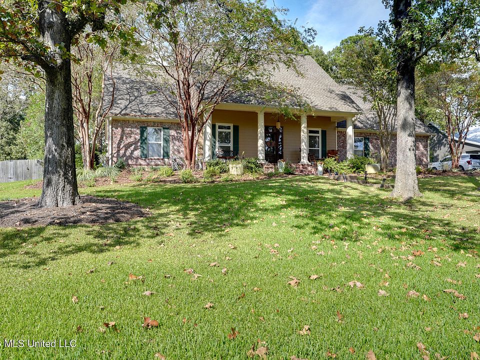 1st image of 691 Hoy Rd