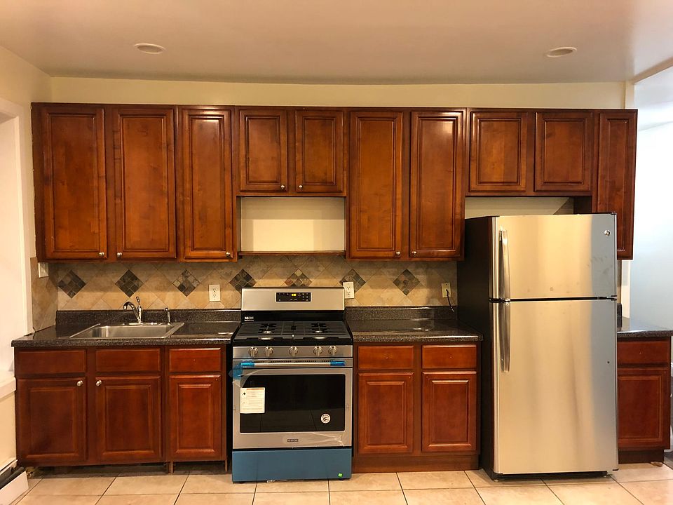 1st image of 79 Radford St #1