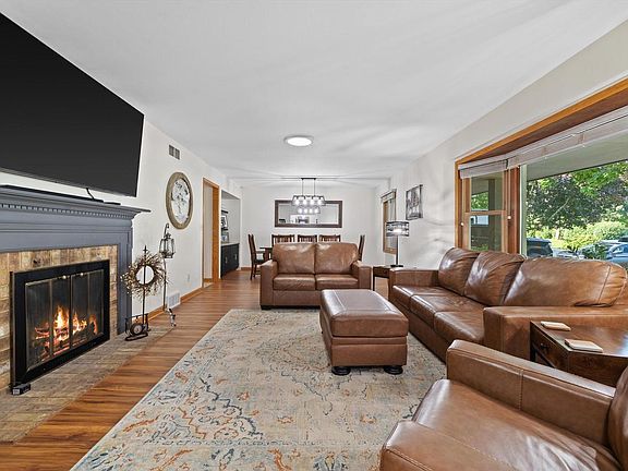 5th image of 1800 Centennial LANE
