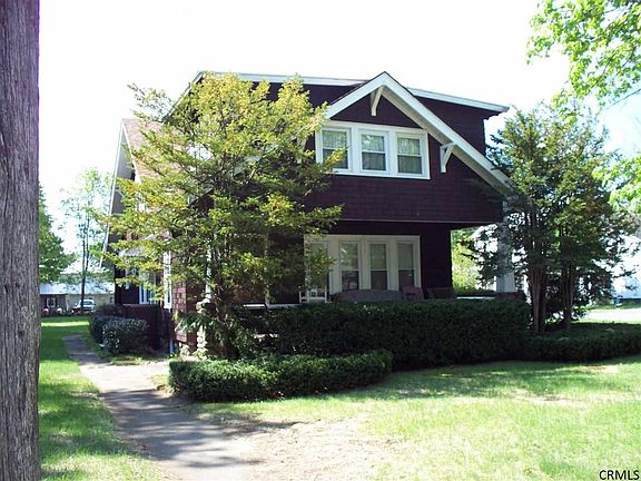 2nd image of 222 Center St