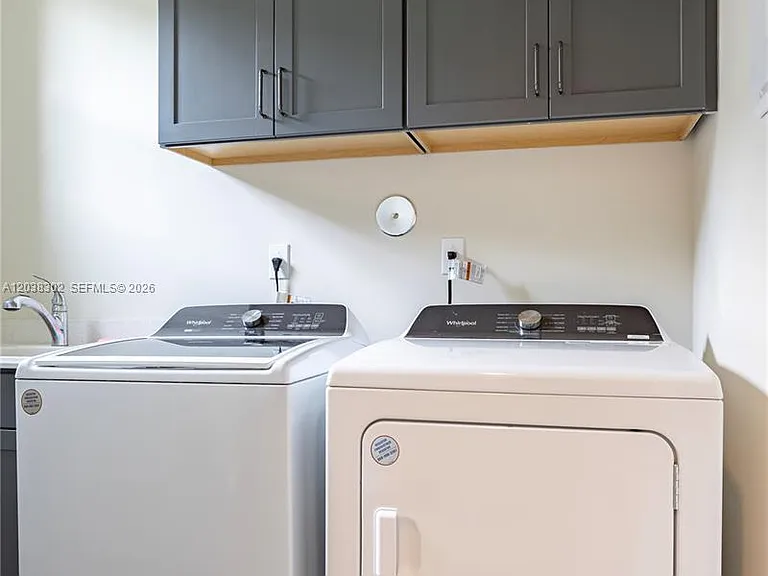 4423 Spruce Ln — Photo 22