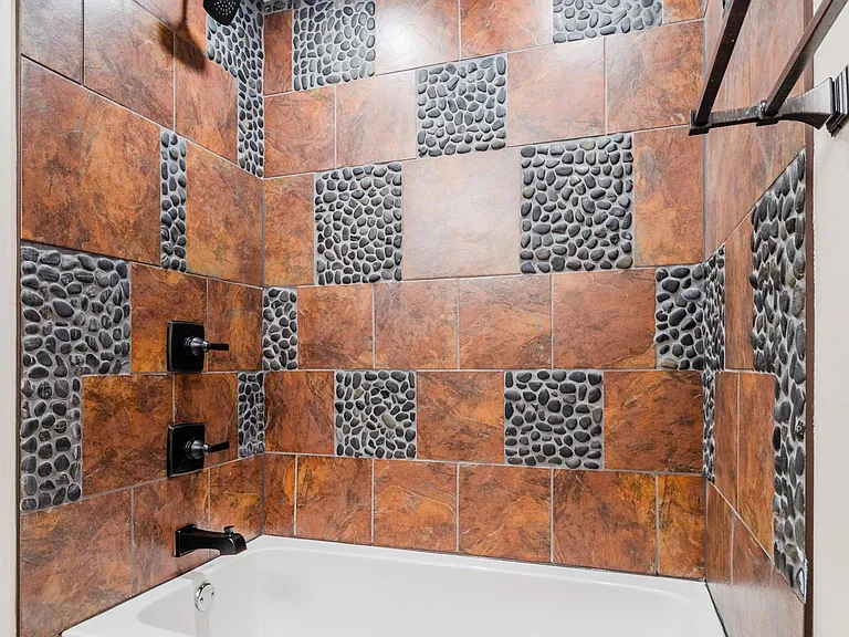 526 7th Ave SW #B — Photo 19