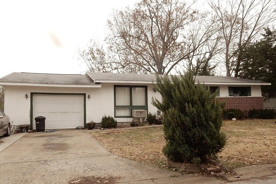 1st image of 317 S Crestview Ln
