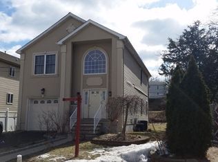 55 Mount Pleasant Ave, Woodland Park, NJ 07424