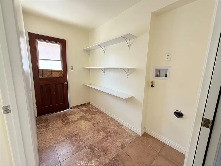 4831 Fiesta Ave #A — Photo 8