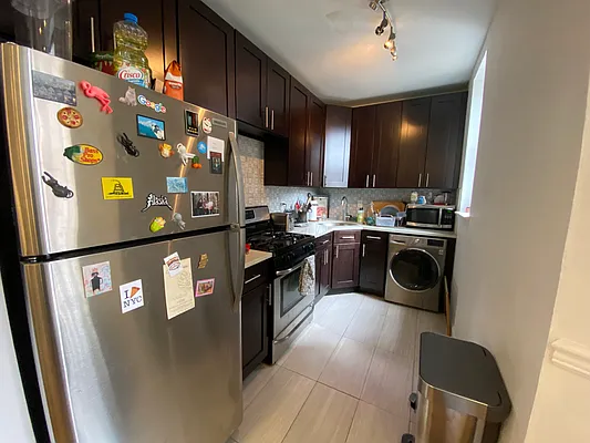 Rented by Mdays Realty | media 19