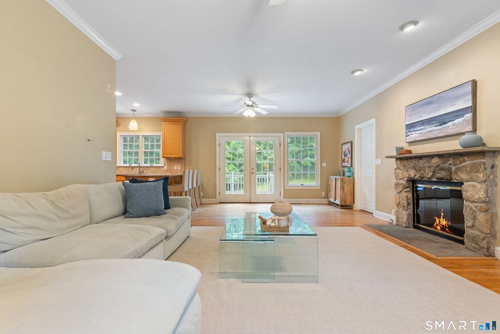 Apartment in Wilton, Western Connecticut Planning Region - View 4