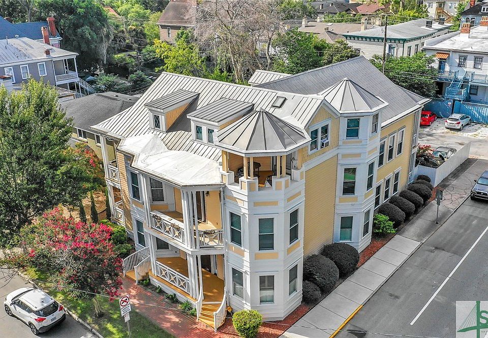 305 E Bolton St Savannah GA Zillow