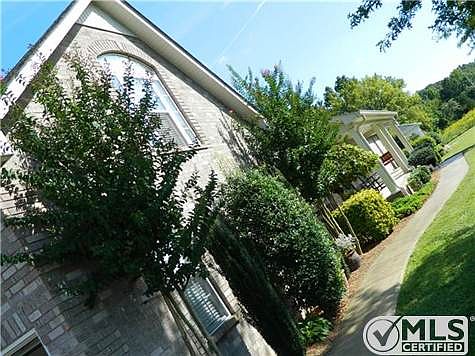 1st image of 1019 Washington Dr