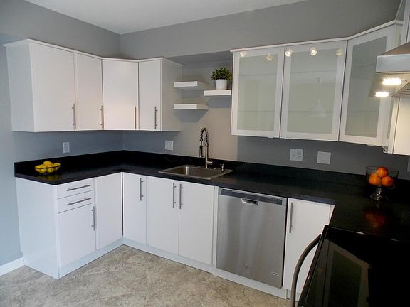 4th image of 1788 Willoway Cir S
