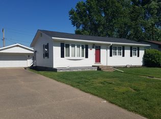 409 N 5th St, Eldridge, IA