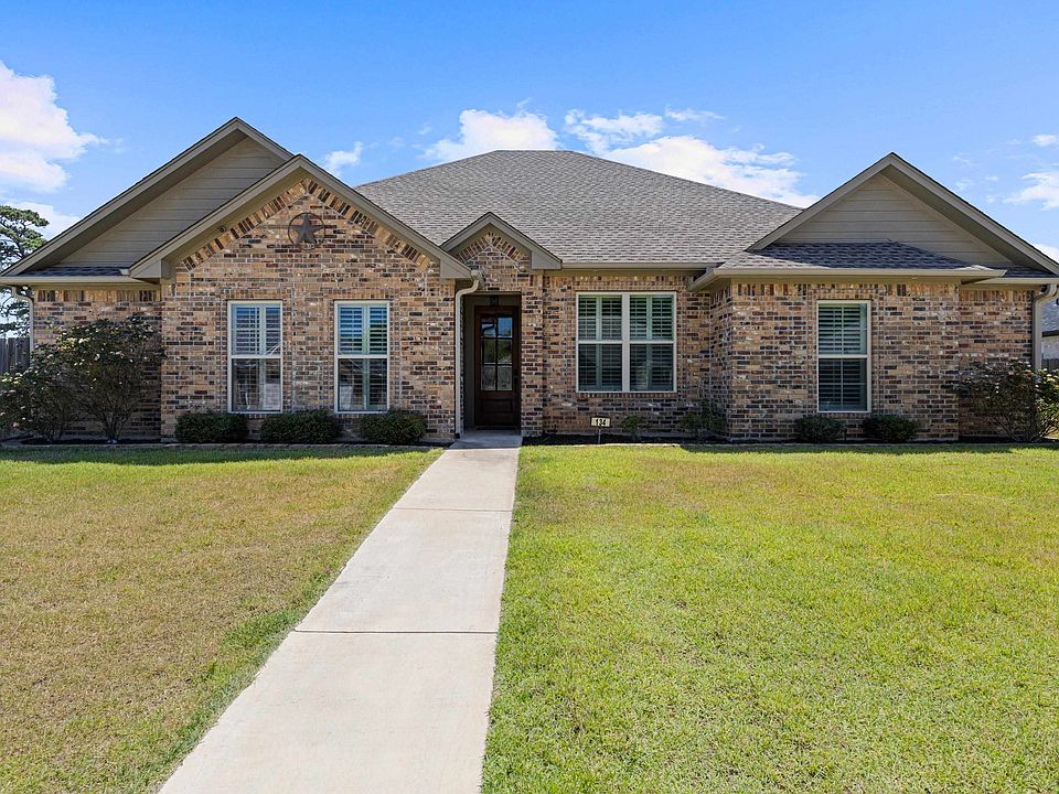 1st image of 134 Germantown Cir