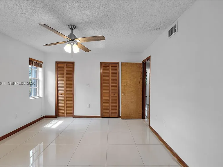 7811 SW 9th Ter — Photo 16