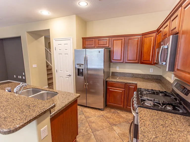 18815 E Swan Dr — Photo 14