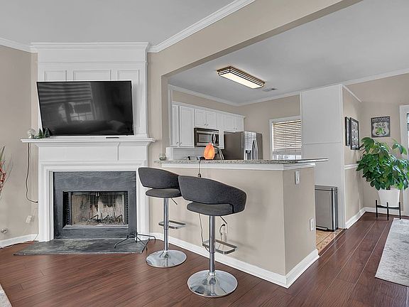 5th image of 13300 Morris Rd Unit 62