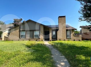 2929 Holy Cross Ln, Garland, TX 75044