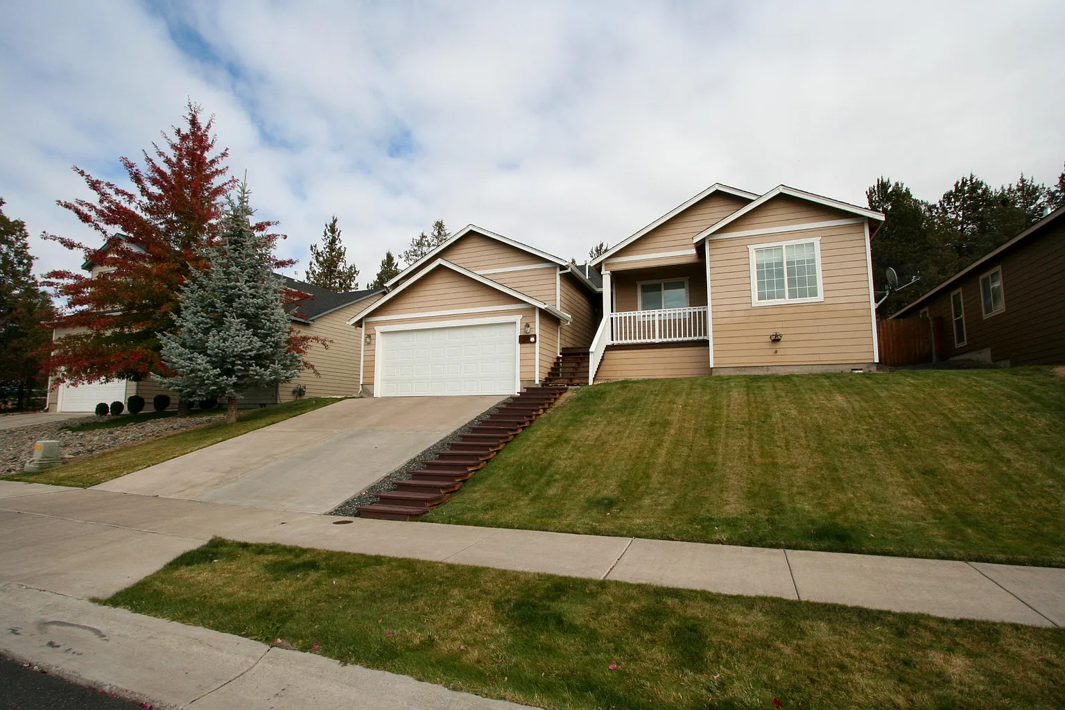 1397 Red Bud Dr photo 1