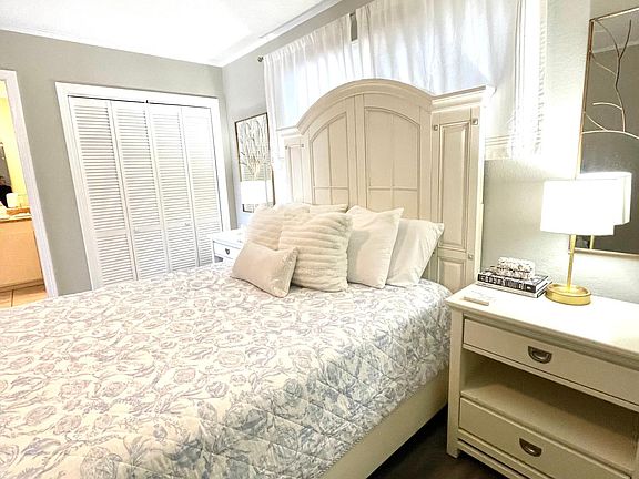 4th image of 4000 Gulf Terrace Dr Unit 1001