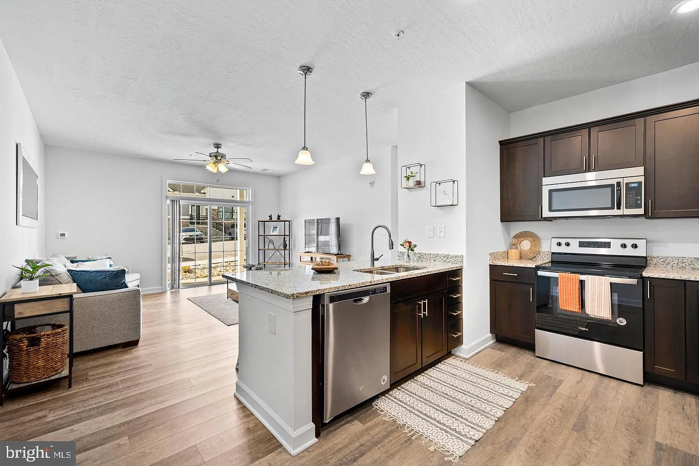 111 Sienna Dr — Photo 1