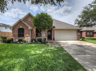6629 Old Oaks Blvd, Pearland, TX 77584