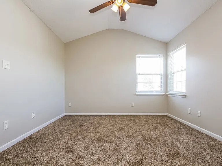 3730 Sipes Ln — Photo 9