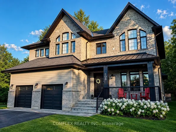 108 Avenue Rd, Newmarket, ON L3Y 1N3