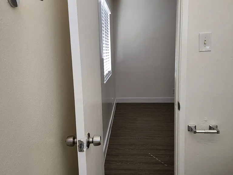 5071 W 21st St #4 — Photo 5