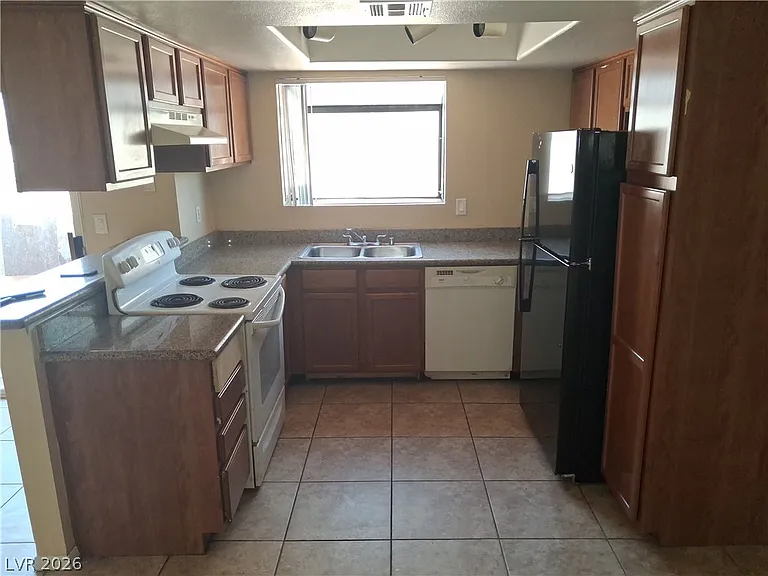 7300 Pirates Cove Rd #1092 — Photo 5