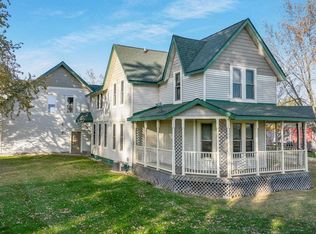 N6609 110th St, Elmwood, WI 54740