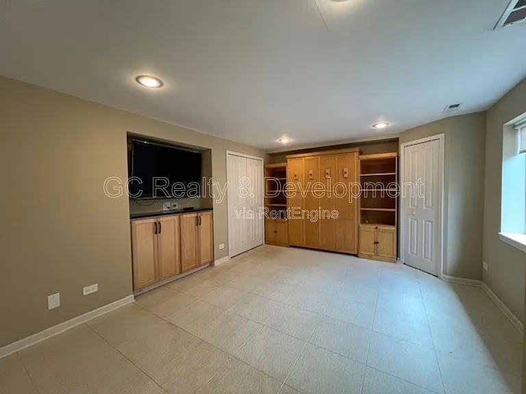 498 Grosvenor Ln — Photo 30