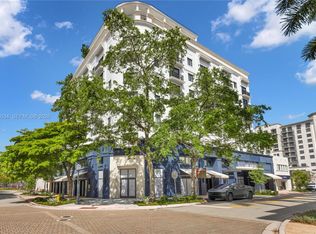 4220 Laguna St Unit 803, Miami, FL 33146