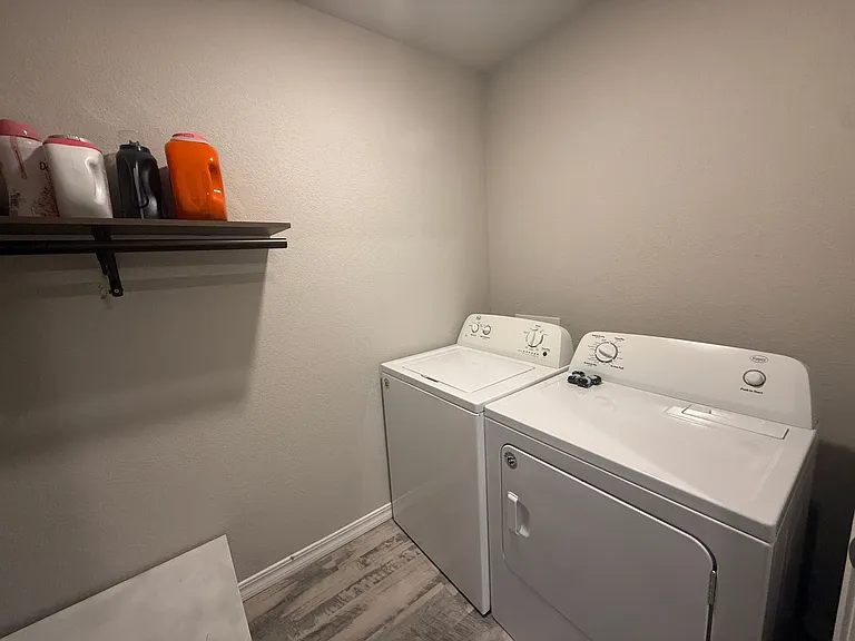 6083 Mumford Dr — Photo 16