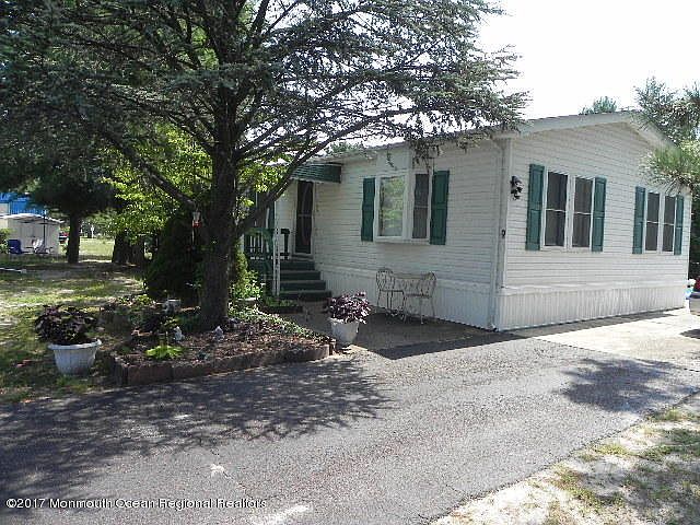 1st image of 9 Eagle Dr